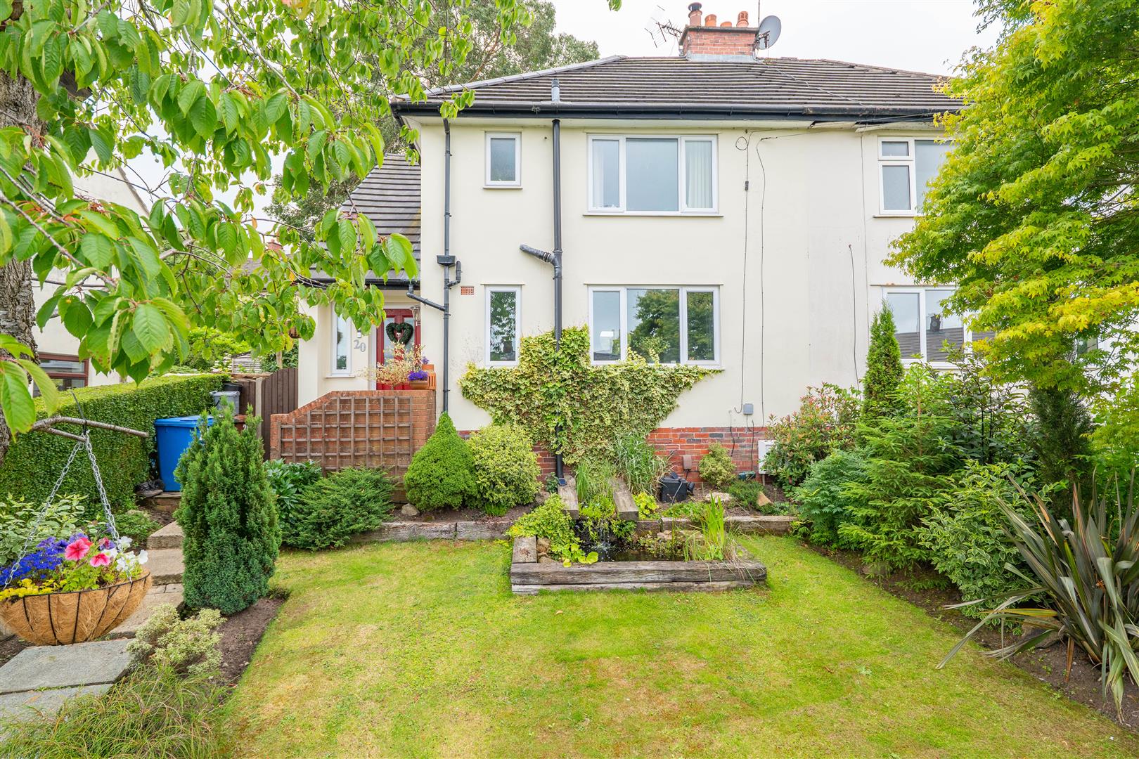 3 bed property in Hillside Crescent, Chorley
